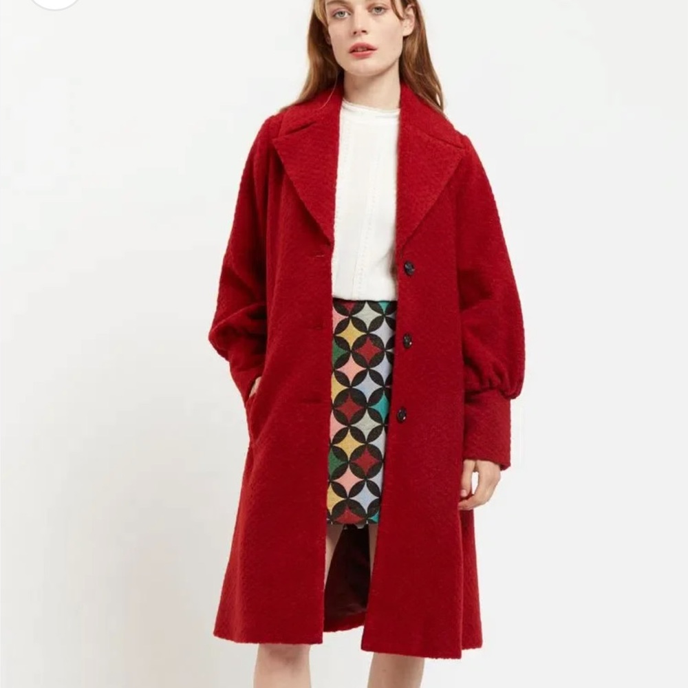 Louche red coat